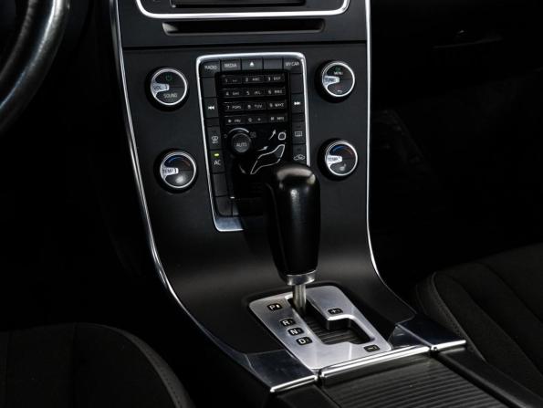 Volvo S60 II с пробегом 2010 года, цена 999 000 рублей, 172902 км, седан, Автокод Объявления