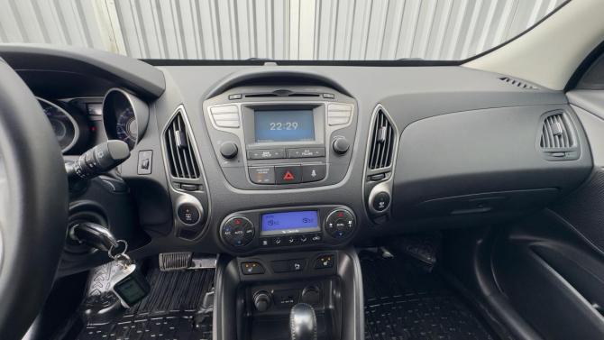 Hyundai ix35 I Рестайлинг с пробегом 2014 года, цена 1 490 000 рублей, 129160 км, внедорожник, Автокод Объявления