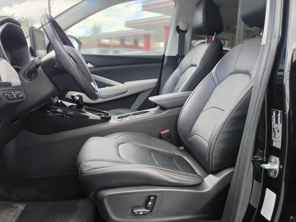 Chevrolet Captiva II с пробегом 2022 года, цена 2 090 000 рублей, 74827 км, внедорожник, Автокод Объявления