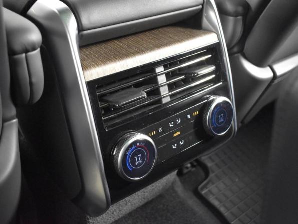 Land Rover Range Rover V с пробегом 2023 года, цена 18 300 000 рублей, 58070 км, внедорожник, Автокод Объявления