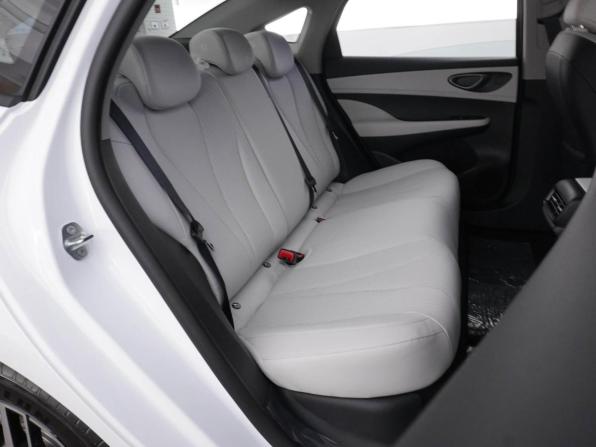 BYD Seal 05 с пробегом 2025 года, цена 2 989 434 рубля, 32 км, седан, Автокод Объявления