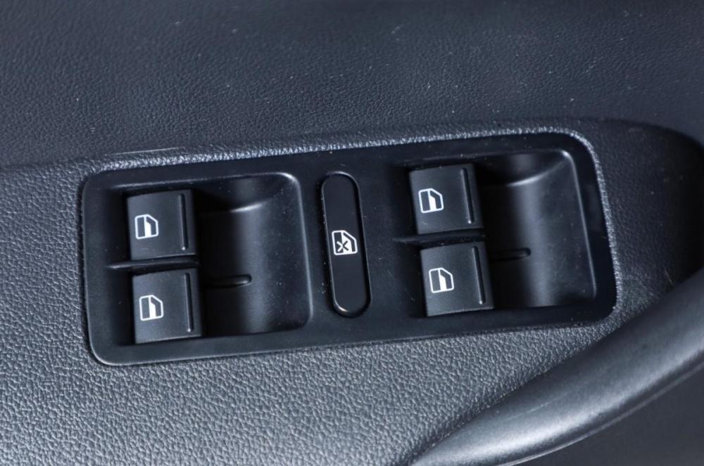 Volkswagen Polo V Рестайлинг Новосибирск  - изображение 16