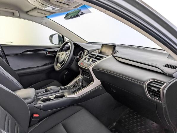 Lexus NX I с пробегом 2015 года, цена 2 120 000 рублей, 212618 км, внедорожник, Автокод Объявления