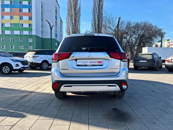 Mitsubishi Outlander III Рестайлинг 3 с пробегом 2019 года, цена 2 008 900 рублей, 62824 км, внедорожник, Автокод Объявления