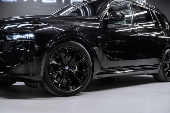 Новый BMW X7 I (G07) Рестайлинг 2025 года, цена 15 700 000 рублей, внедорожник, Автокод Объявления