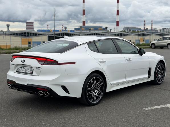 Kia Stinger I с пробегом 2021 года, цена 3 600 000 рублей, 66695 км, лифтбек, Автокод Объявления