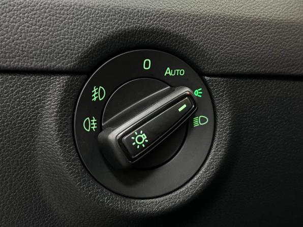 Skoda Octavia III (A7) Рестайлинг с пробегом 2020 года, цена 1 990 000 рублей, 65000 км, лифтбек, Автокод Объявления