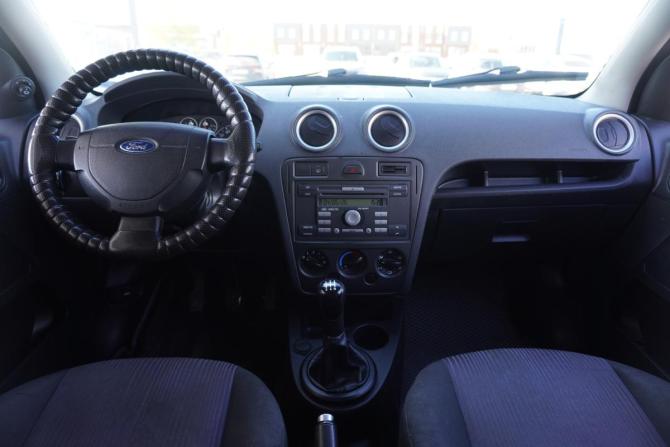 Ford Fusion I Рестайлинг с пробегом 2008 года, цена 390 000 рублей, 262000 км, хэтчбек, Автокод Объявления