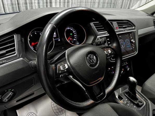 Volkswagen Tiguan II с пробегом 2019 года, цена 2 675 000 рублей, 46968 км, внедорожник, Автокод Объявления