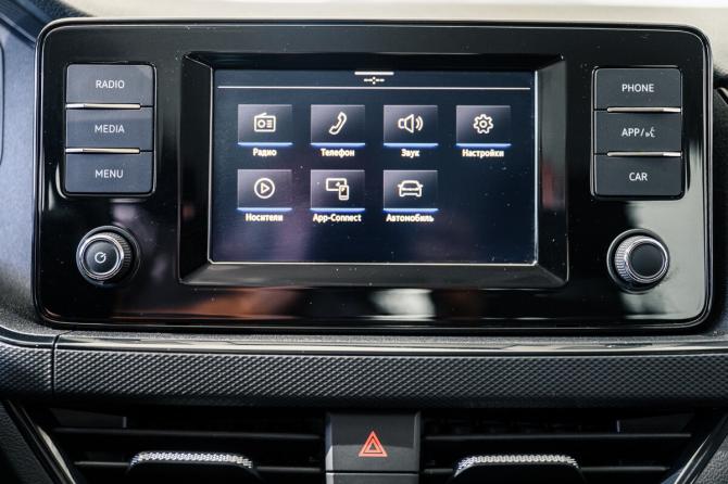 Volkswagen Polo VI с пробегом 2021 года, цена 1 650 000 рублей, 38807 км, лифтбек, Автокод Объявления