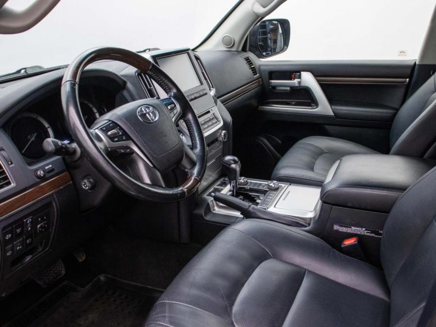 Toyota Land Cruiser 200 Series Рестайлинг 2 Москва  - изображение 11