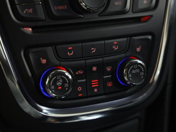 Opel Mokka I с пробегом 2012 года, цена 989 000 рублей, 120754 км, внедорожник, Автокод Объявления