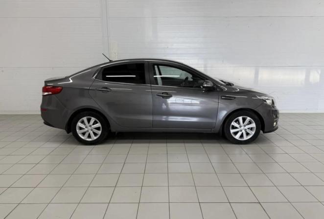 Kia Rio III Рестайлинг с пробегом 2016 года, цена 1 090 000 рублей, 85807 км, седан, Автокод Объявления