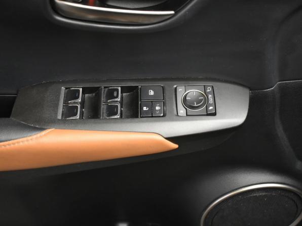 Lexus NX I Рестайлинг с пробегом 2018 года, цена 3 335 000 рублей, 144785 км, внедорожник, Автокод Объявления