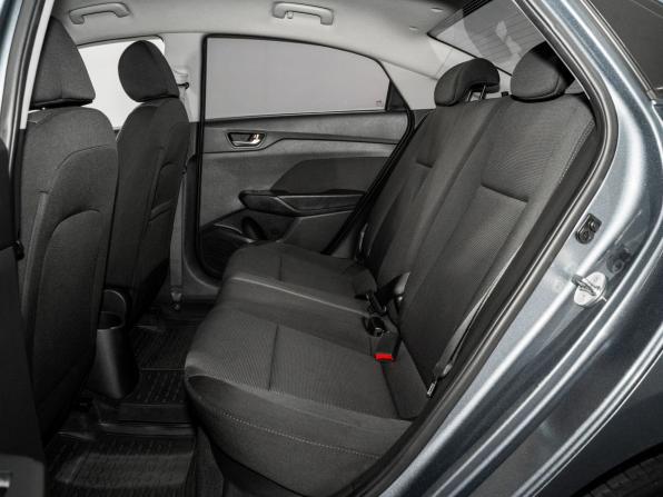 Hyundai Solaris II с пробегом 2018 года, цена 1 235 500 рублей, 120874 км, седан, Автокод Объявления