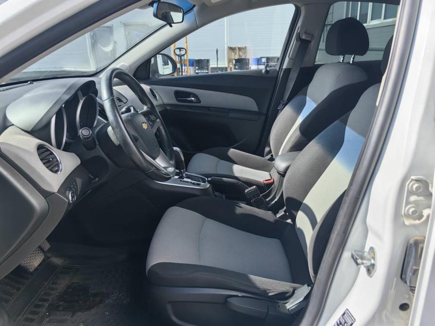 Chevrolet Cruze I Рестайлинг Москва  - изображение 9