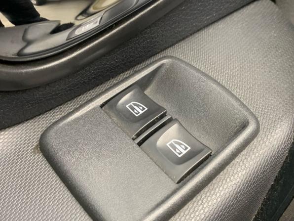 Renault Sandero II с пробегом 2016 года, цена 889 000 рублей, 131278 км, хэтчбек, Автокод Объявления