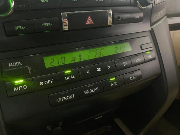 Toyota Land Cruiser 200 Series Рестайлинг 1 с пробегом 2012 года, цена 3 120 000 рублей, 246240 км, внедорожник, Автокод Объявления