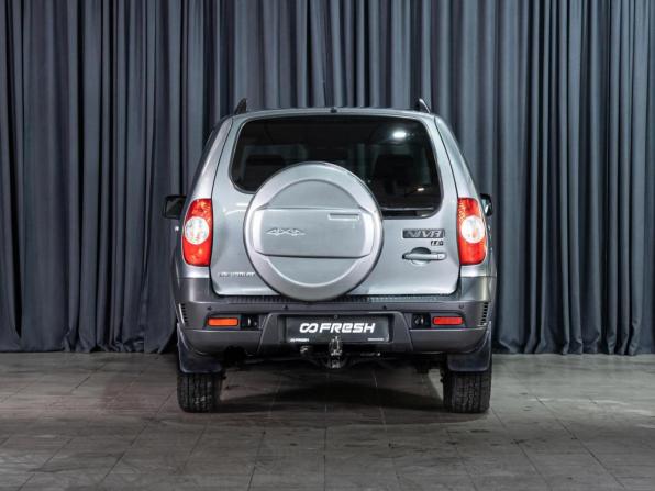 Chevrolet Niva I Рестайлинг с пробегом 2017 года, цена 800 000 рублей, 149110 км, внедорожник, Автокод Объявления