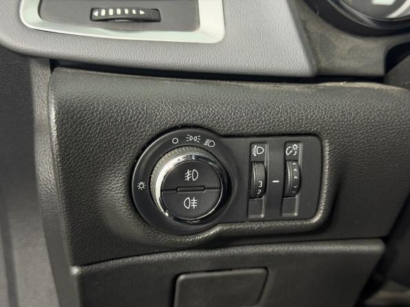 Opel Astra J Рестайлинг с пробегом 2014 года, цена 890 000 рублей, 120000 км, хэтчбек, Автокод Объявления