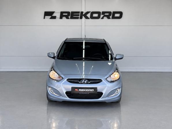 Hyundai Solaris I с пробегом 2011 года, цена 849 000 рублей, 163623 км, седан, Автокод Объявления