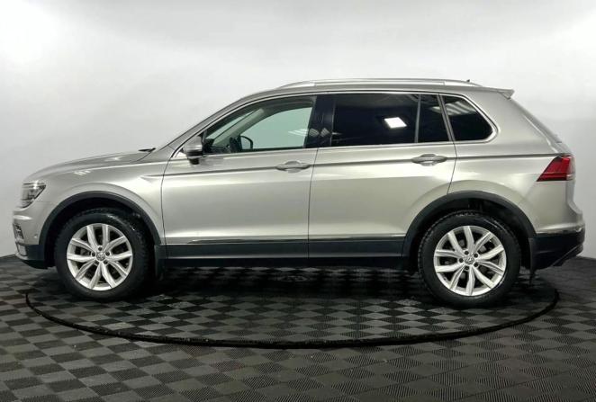 Volkswagen Tiguan II с пробегом 2017 года, цена 2 200 000 рублей, 222262 км, внедорожник, Автокод Объявления