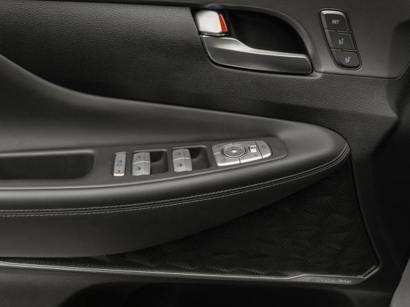 Hyundai Santa Fe IV Рестайлинг с пробегом 2022 года, цена 4 100 000 рублей, 38000 км, внедорожник, Автокод Объявления