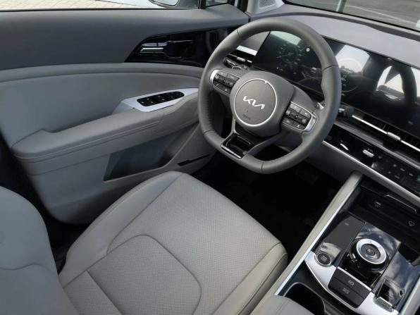 Kia Sportage V с пробегом 2026 года, цена 3 695 000 рублей, 15 км, внедорожник, Автокод Объявления