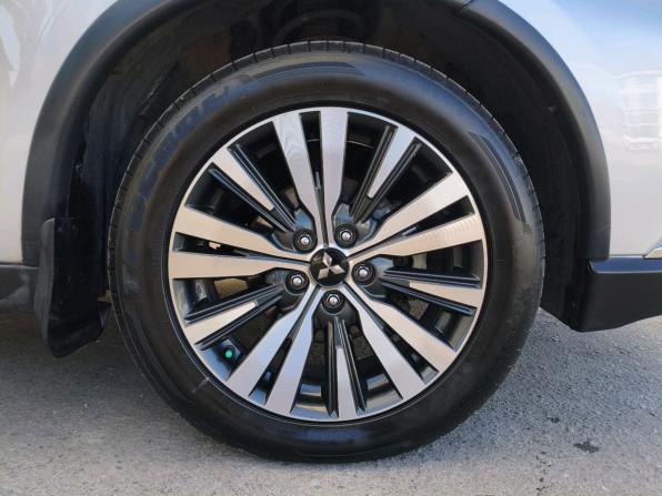 Mitsubishi Outlander III Рестайлинг 3 с пробегом 2019 года, цена 1 900 000 рублей, 174896 км, внедорожник, Автокод Объявления