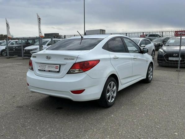 Hyundai Solaris I с пробегом 2014 года, цена 995 749 рублей, 123215 км, седан, Автокод Объявления