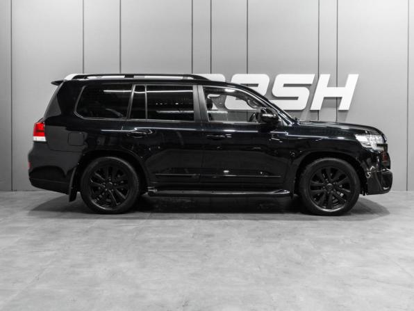 Toyota Land Cruiser 200 Series Рестайлинг 2 с пробегом 2016 года, цена 6 050 000 рублей, 216958 км, внедорожник, Автокод Объявления