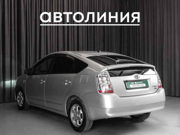 Toyota Prius II Рестайлинг (XW20) с пробегом 2009 года, цена 939 000 рублей, 100000 км, лифтбек, Автокод Объявления