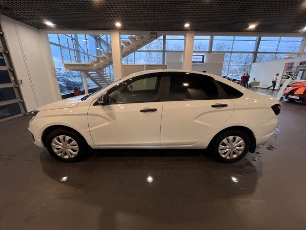 Lada (ВАЗ) Vesta I Рестайлинг (NG) с пробегом 2023 года, цена 1 265 000 рублей, 45459 км, седан, Автокод Объявления