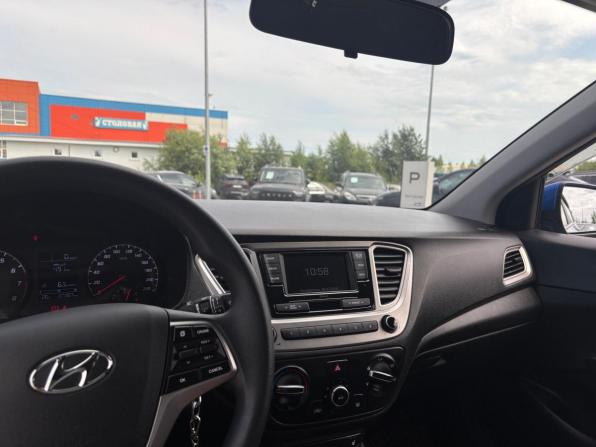 Hyundai Solaris II Рестайлинг с пробегом 2021 года, цена 1 325 000 рублей, 137357 км, седан, Автокод Объявления