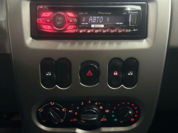 Renault Sandero I с пробегом 2013 года, цена 539 900 рублей, 223700 км, хэтчбек, Автокод Объявления