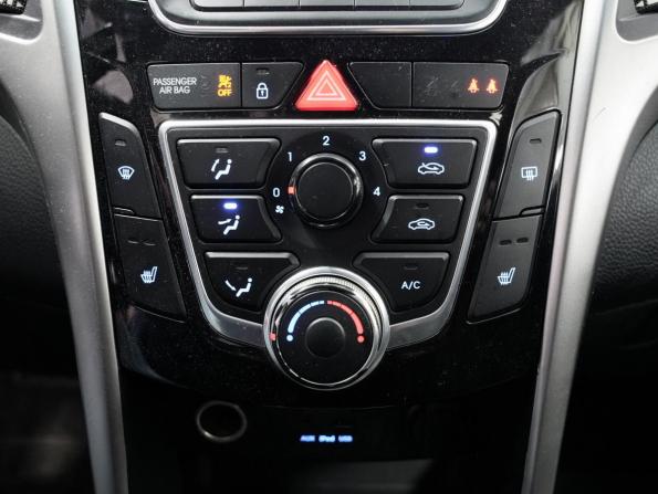 Hyundai i30 II с пробегом 2012 года, цена 899 000 рублей, 180000 км, хэтчбек, Автокод Объявления