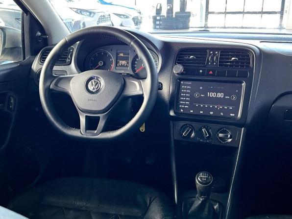Volkswagen Polo V Рестайлинг с пробегом 2017 года, цена 720 000 рублей, 224025 км, седан, Автокод Объявления