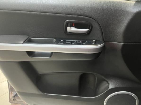 Suzuki Grand Vitara II Рестайлинг с пробегом 2010 года, цена 975 000 рублей, 197739 км, внедорожник, Автокод Объявления