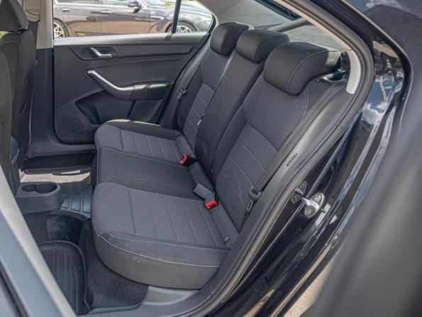 Skoda Rapid I с пробегом 2015 года, цена 1 109 000 рублей, 221000 км, лифтбек, Автокод Объявления