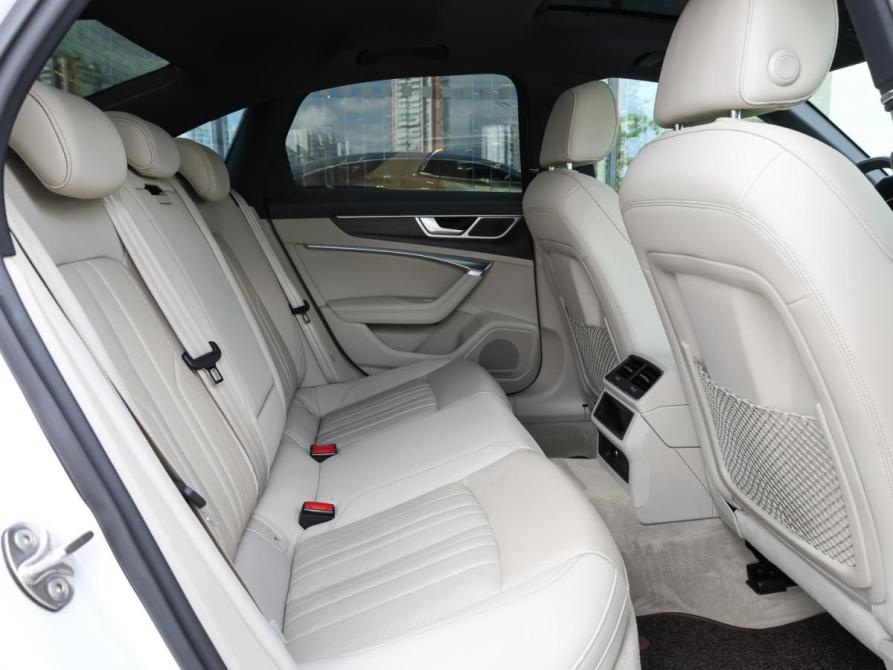 Audi A6 V (C8) Москва  - изображение 9