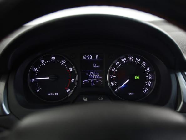 Skoda Rapid I с пробегом 2014 года, цена 829 000 рублей, 269600 км, лифтбек, Автокод Объявления