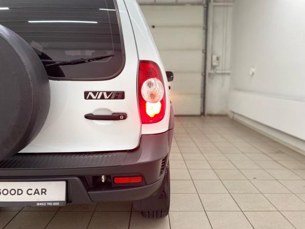 Chevrolet Niva I Рестайлинг с пробегом 2018 года, цена 735 000 рублей, 96630 км, внедорожник, Автокод Объявления