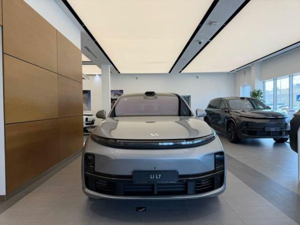 Новый Li Auto (Lixiang) L7 I Рестайлинг 2025 года, цена 10 690 000 рублей, внедорожник, Автокод Объявления