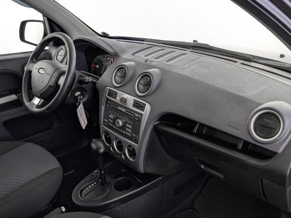 Ford Fusion I Рестайлинг с пробегом 2011 года, цена 730 000 рублей, 119496 км, хэтчбек, Автокод Объявления