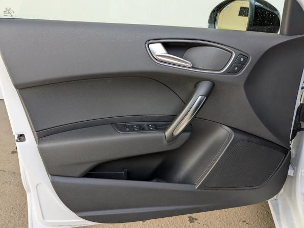 Audi A1 I (8X) с пробегом 2012 года, цена 1 230 000 рублей, 47550 км, хэтчбек, Автокод Объявления