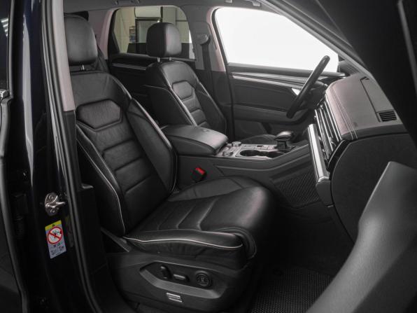 Volkswagen Touareg III с пробегом 2021 года, цена 5 999 000 рублей, 114120 км, внедорожник, Автокод Объявления