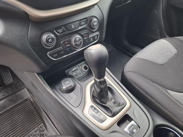 Jeep Cherokee V (KL) с пробегом 2014 года, цена 1 490 000 рублей, 179621 км, внедорожник, Автокод Объявления