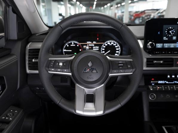 Mitsubishi L200 VI с пробегом 2026 года, цена 5 700 000 рублей, 19 км, пикап, Автокод Объявления