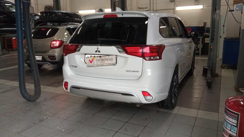 Mitsubishi Outlander IV Санкт-Петербург  - изображение 3