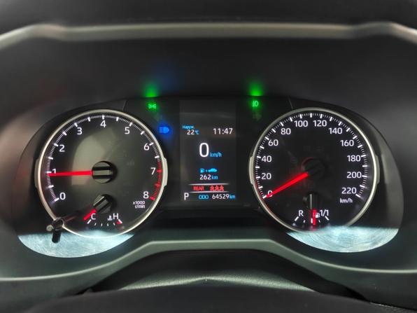 Toyota RAV4 V (XA50) с пробегом 2021 года, цена 3 178 000 рублей, 64384 км, внедорожник, Автокод Объявления